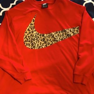 Nike Crew Neck with Leopard Wraparound Nike Symbol